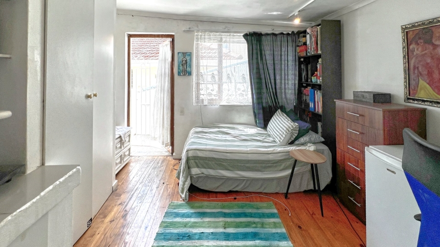 1 Bedroom Property for Sale in Green Point Western Cape
